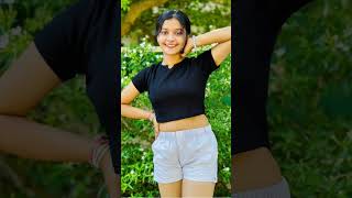 හැමෝම හොයන පාරේ නටන කෙල්ල🤩 || Samadhi#shorts