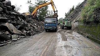 南投信義鄉 台21線大面積坍塌 20180711 公視晚間新聞