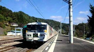 吾妻線　羽根尾駅　快速お座敷効能温泉吾妻号　回送停車