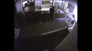 Darien police investigating burglary at David Harvey Jewelers