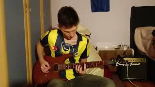 Athena - Kanım Sarı Lacivert - Kısa Versiyon, main riff