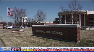 Parents react to Arkansas schools canceling on-site instruction