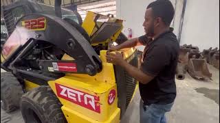 MINI CARREGADEIRA NEW HOLLAND L225 - SHOW DE MÁQUINA