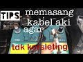 #akimobil #pasangaki #tips TIPS AMAN MENGGNTI AKI AGAR TDK TERJADi PERCIKAN API