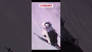 😱 Impressionnante chute de la Française Tess Ledeux aux Mondiaux de ski freestyle #shorts #freestyle