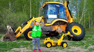 The wheel fall off on Tractor Funny Baby Senya Ride on Power Wheel mini Tractor to Help Dad