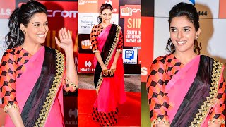 Beautiful Asin Walks The Red Carpet With Her Classy Look