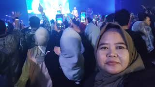 Konser D'Masive di Trans Studio Mall dalam Acara Penghargaan Disdik Jabar