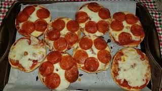 Pepperoni Pizza Bagels at Home Step by Step Fall 2019 Recipe (Fast instructions for a Fast recipes)