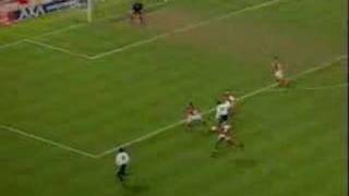 Amazing Goal by Ryan Giggs ( vs. Arsenal )