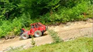 Tractor forestier articulat tip skidder Noe NF140 - video 1