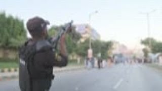 Tear gas fired to disperse Khan supporters in Karachi