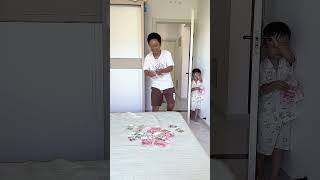 爸爸偷藏私房钱，这下被发现了吧！#Cute baby#Cute#呆萌小米宝#聪明宝宝#萌娃