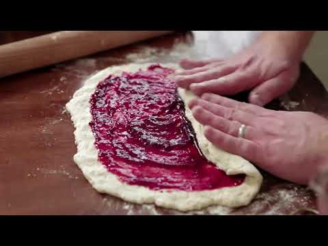 How to Make Jam Roly Poly How to Make Jam Roly Poly