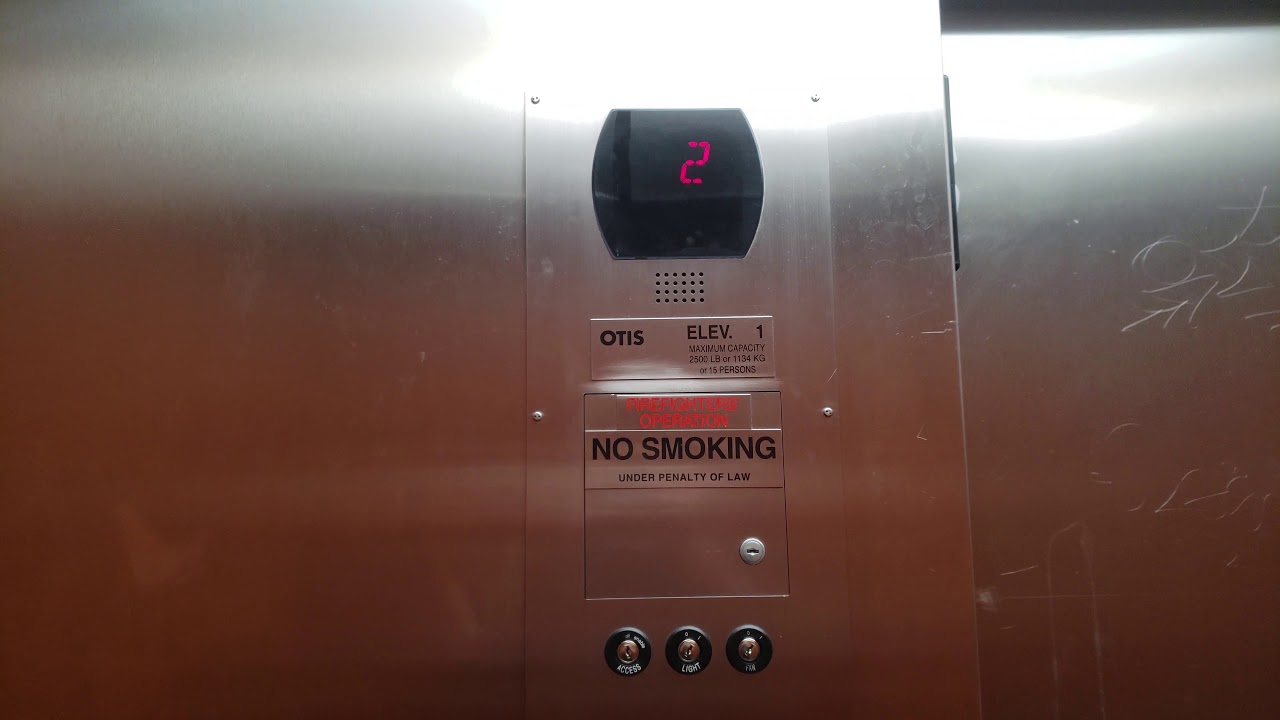 Basic Otis Series 5 Hydraulic Elevator At The Quality Inn Near Ybor