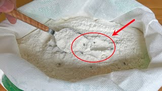 Don't throw away the flour worms.In 2 minutes, all the bugs ran away, Super useful