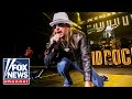 Kid Rock tells Tucker what it's like to golf with Donald Trump