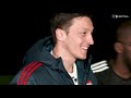 〽️mesut ozil reveals the secret of his bounce shot chop shot challenge