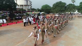 இணைந்த கரங்கள்-தென்காசி மாவட்ட காவல் துறையினருடன் கிராமப்புற இளைஞர்கள் குடியரசு தின அணிவகுப்பு..