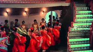 Athey Kangal - Dance sequence