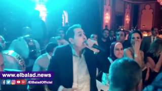 صدى البلد | أحمد موسى‎ يرقص في حفل زفاف ابنته على أنغام "حلاوة روح"