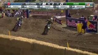 Hangtown 450 Moto 2 - Tomac makes the pass on Barcia