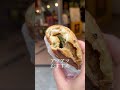 たまに無性に食べたくなる胡椒餅🤤饒河夜市にある胡椒餅が台北駅すぐ近くでも食べれる🤤勢いよく食べると火傷する🔥 台湾グルメ 台湾旅行 台北旅遊