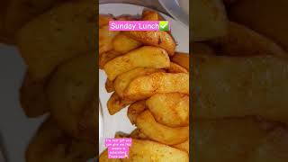 Potato Wedges and Guacamole Salad