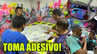 COLANDO OS ADESIVOS PARA PINTURA DA SAVEIRO VERMELHA E GOLF SAPÃO PEGANDO FORMA