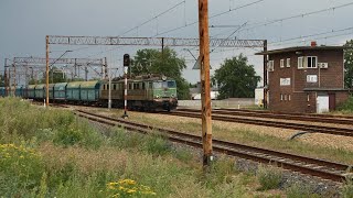 Polish electric double locomotive ET41-007 in classic green with a freight train in Bytom Odrzański