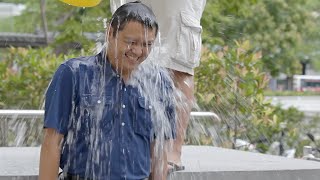 康仕仲接受冰桶挑戰 Shih-Chung Jessy Kang Accepts the ALS Ice Bucket Challenge