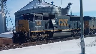 CSX EMD SD70MAC 4546 pulls a train through Bismarck!!