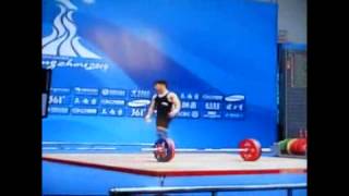 In China 120 kg Snatch