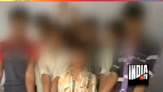 Women Police beat-up women in Aligarh !