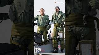 Army and IAF Chief Fly Tejas Jet Together 🤯