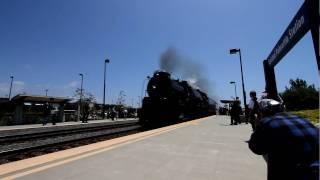 Santa Fe 4-8-4 Steam Locomotive #3751 High Speed Pass in 1080p