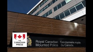 RCMP recruiting challenges can be met while keeping contract policing: minister