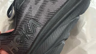 Unboxing HOKA Clifton 9