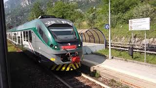 Doppia di ETR 425 in transito a Lierna, il 28-05-2017