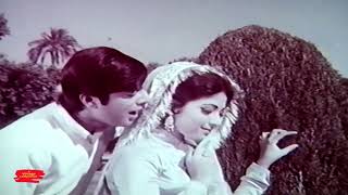 KYUN ANCHAL MAIN MUKHRA CHUPANAY LAGY - WAHEED MURAD \u0026 DEEBA- FILM ANJUMAN