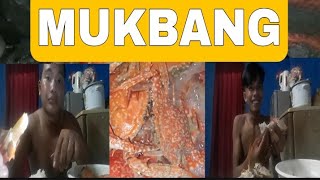 mukbang eating CRAB 🦀may SUMALIng photo bomber