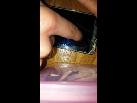 HOW TO REMOVE GLUE ON ANY PHONE. (Easy) HOW TO REMOVE GLUE ON ANY PHONE. (Easy)
