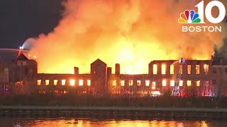 Crews battle massive building fire in Chelsea