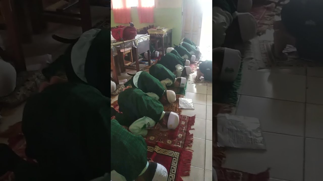 Sholat Jamaah Anak Anak - YouTube