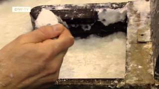 Vintage Paper Restorer Gangolf Ulbricht | euromaxx