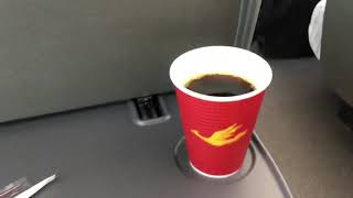 【ひのとり9列車】　コーヒー飲んでるナリ！