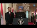 president obama welcomes prime minister singh of india