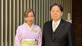 両陛下に失礼？ 林官房長官夫人の着付け、どこが“失礼”だったのか…「着崩れ以前の問題」と専門家も指摘