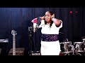 Mama Gee live worship