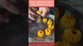 Cara mudah cetak kue semprit #caraatasi #tips #kuelebaran #fyp #video #viral